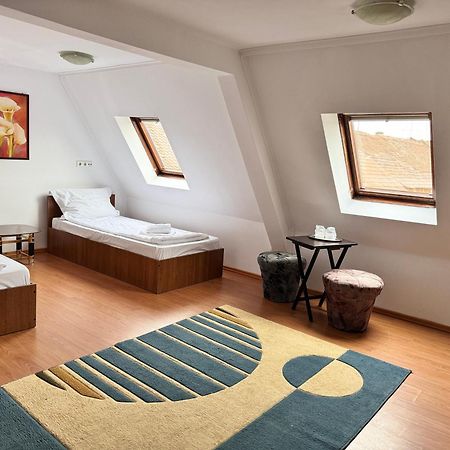 Complex Select Otel Mediaş Dış mekan fotoğraf