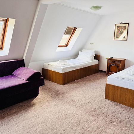 Complex Select Otel Mediaş Dış mekan fotoğraf