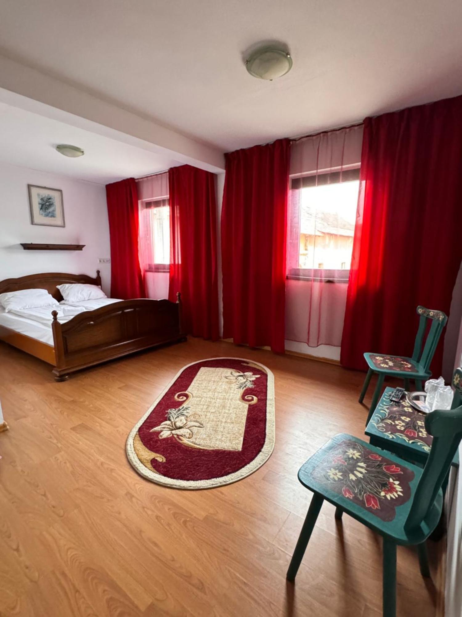Complex Select Otel Mediaş Dış mekan fotoğraf