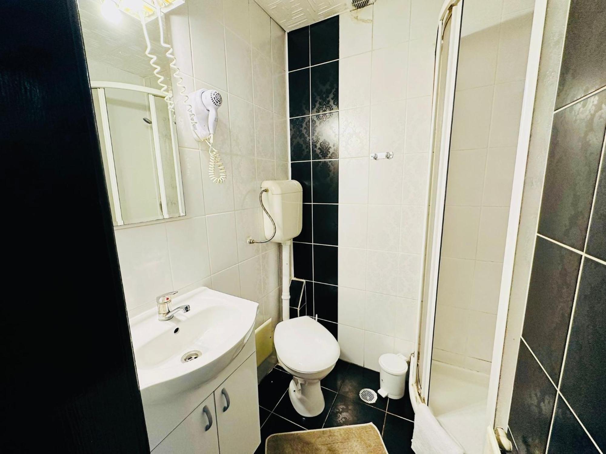 Complex Select Otel Mediaş Dış mekan fotoğraf