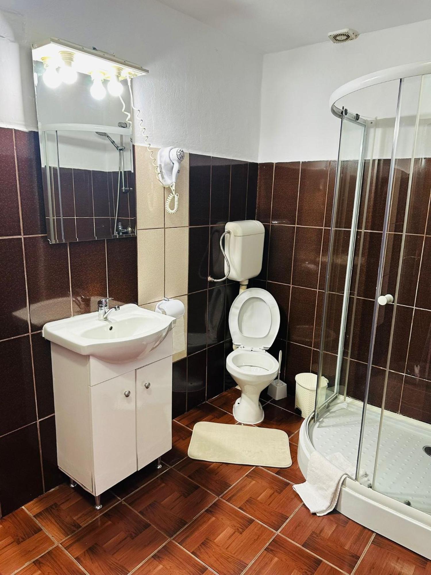 Complex Select Otel Mediaş Dış mekan fotoğraf